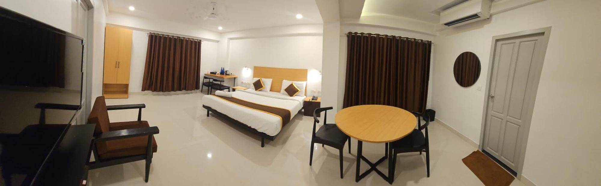 Hotel B R Regency 特里凡得琅 外观 照片
